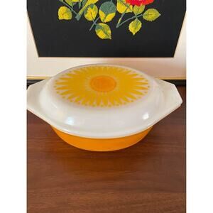 WOUNDED BIRD Pyrex 043 Daisy Casserole Dish